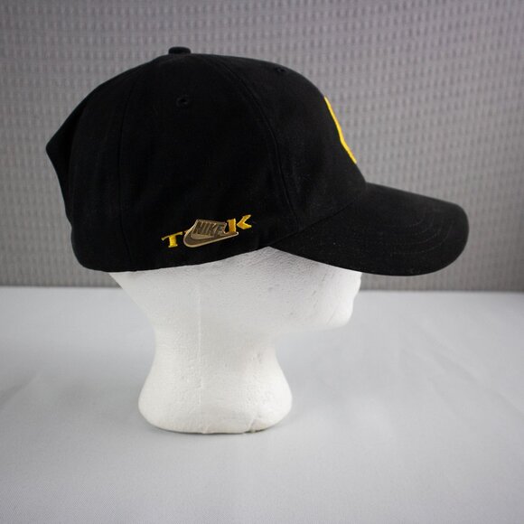 Nike Embroidered "6" Strapback Hat - Picture 4 of 8